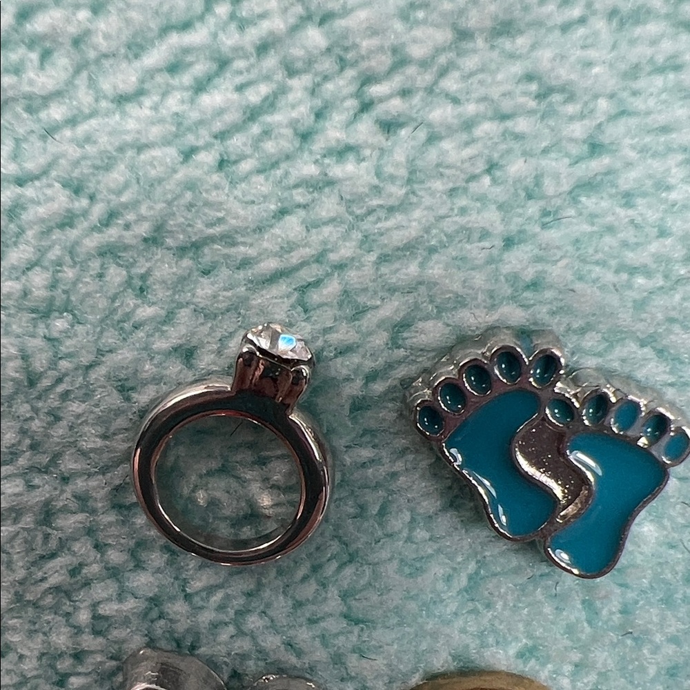 Floating Locket Charms - Picture 3 of 7